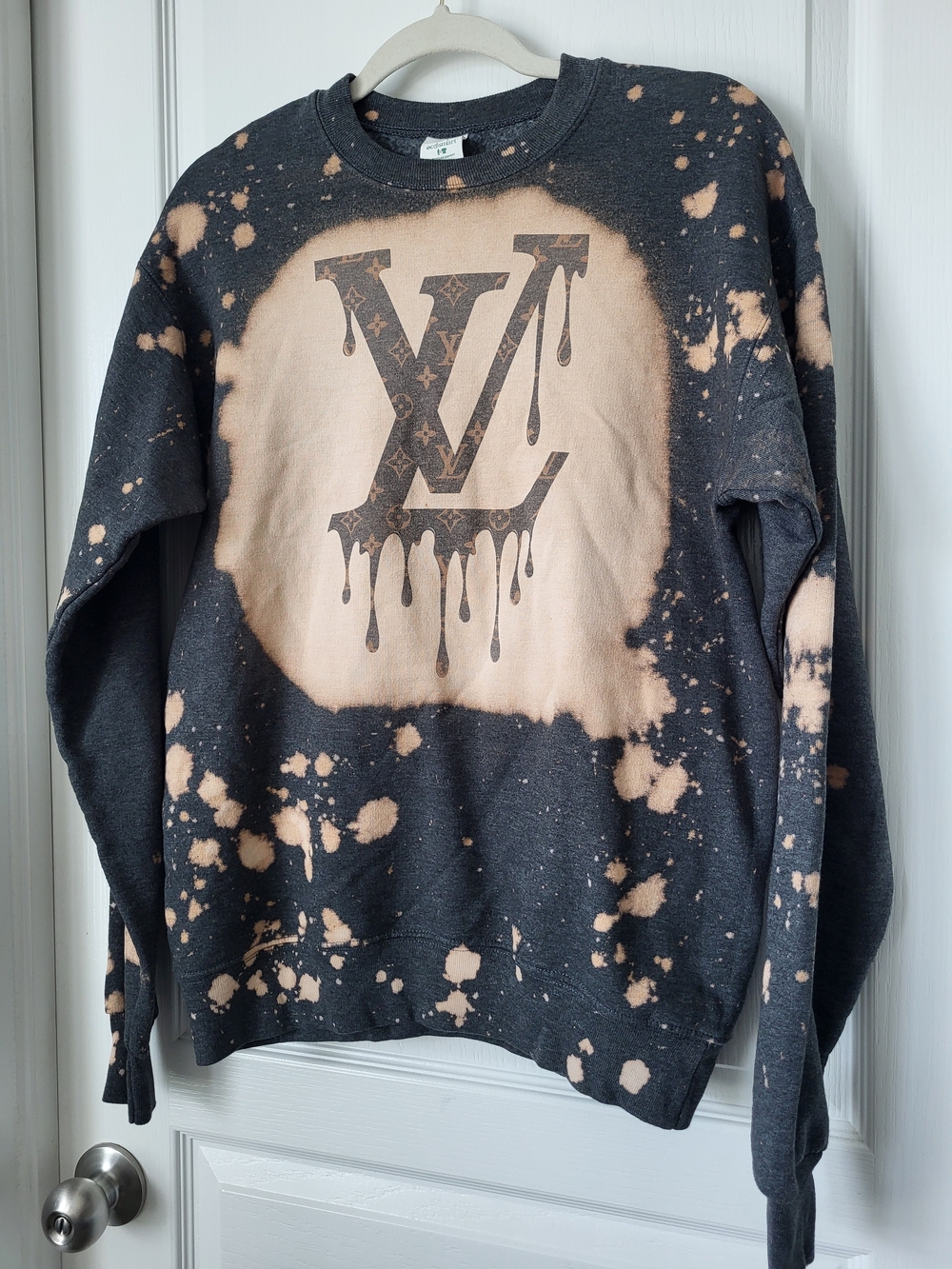 DARK GRAY Crewneck Sweatshirt with Beige Bleach Spaltter-Effect Drip LV Logo